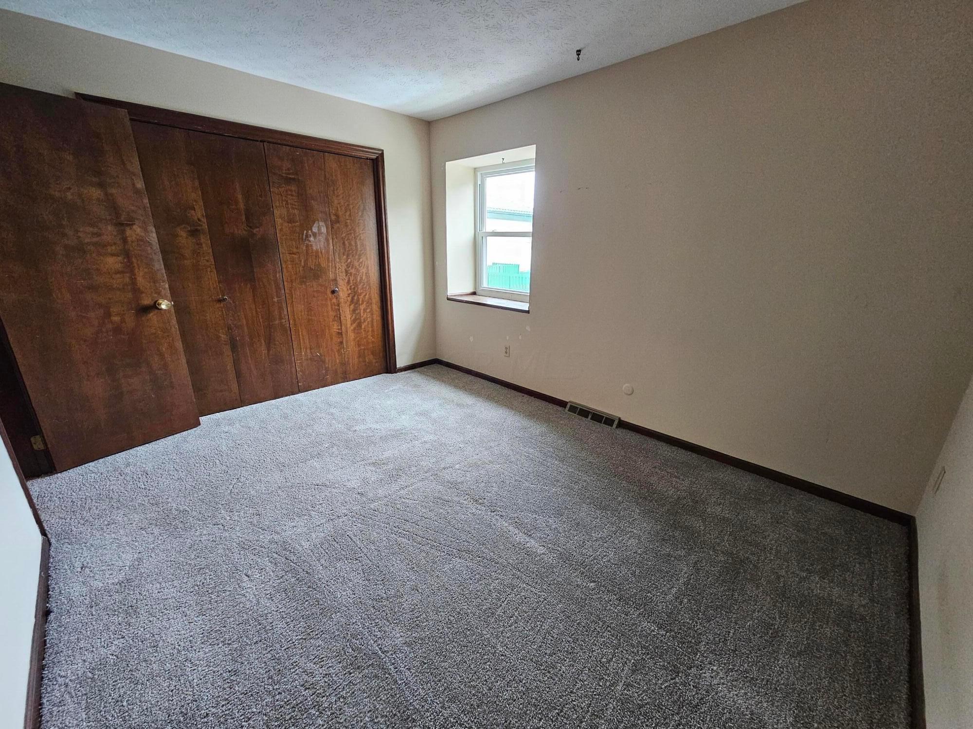 5060 Godown Road, Unit A Columbus, OH 43220 - Photo 12 of 25 20240807_113056