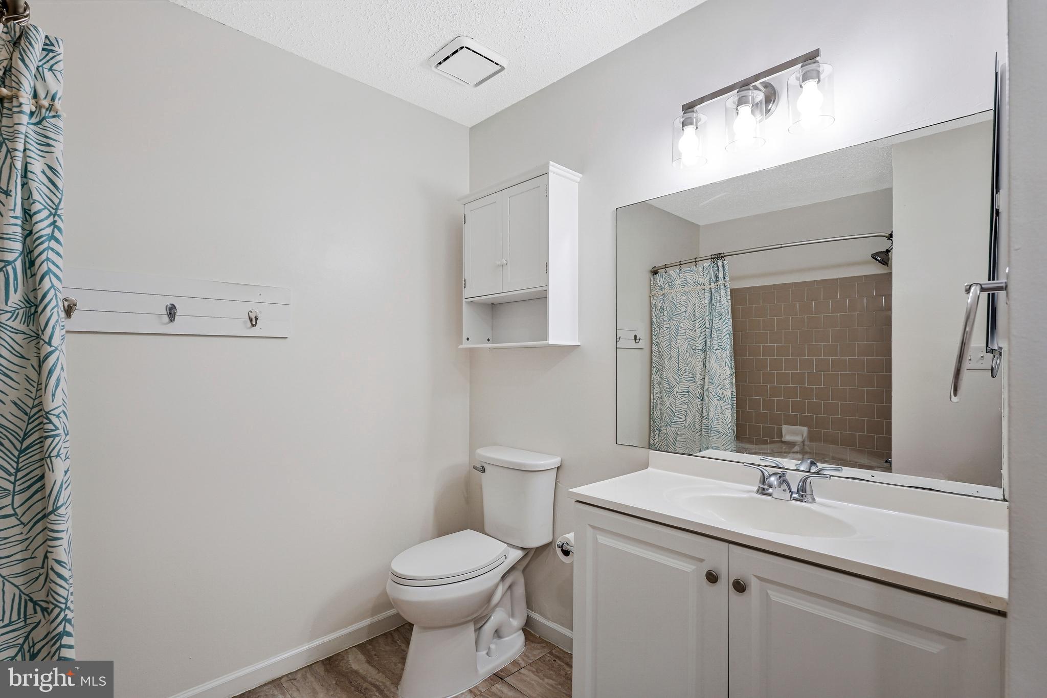 20958 Timber Ridge Terrace, Unit 104 Ashburn, VA 20147 - Photo 17 of 27