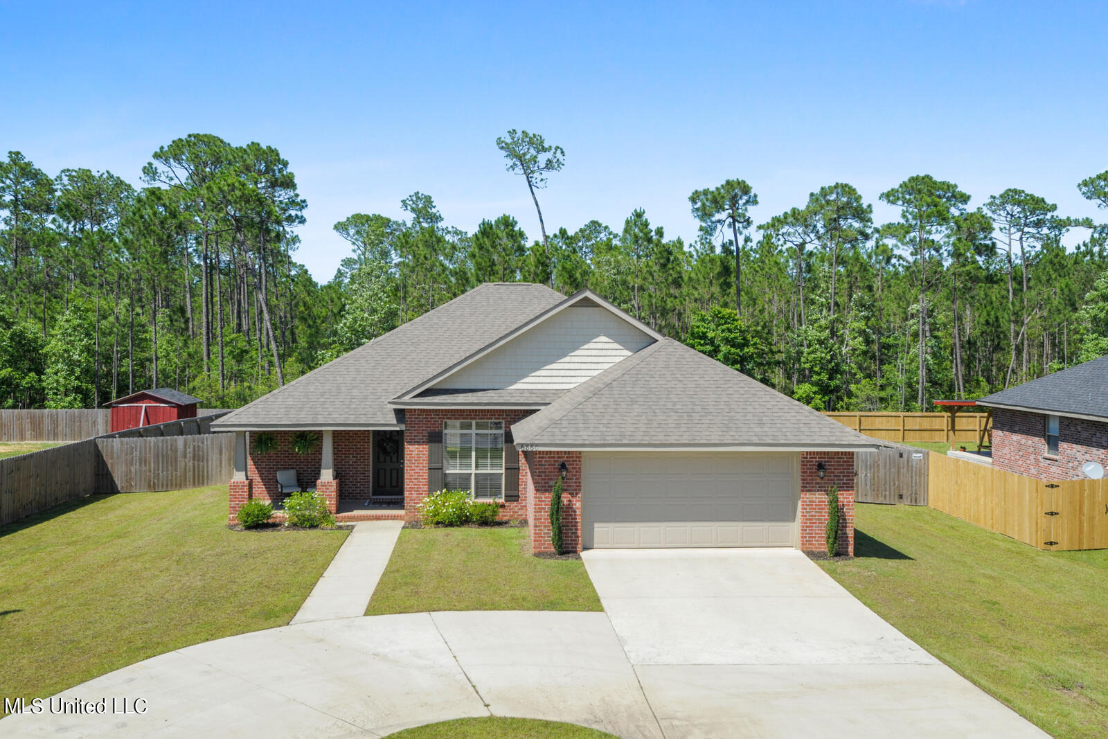 6860 Biddix Evans Road Ocean Springs, MS 39564 - Photo 3 of 24 Front overview