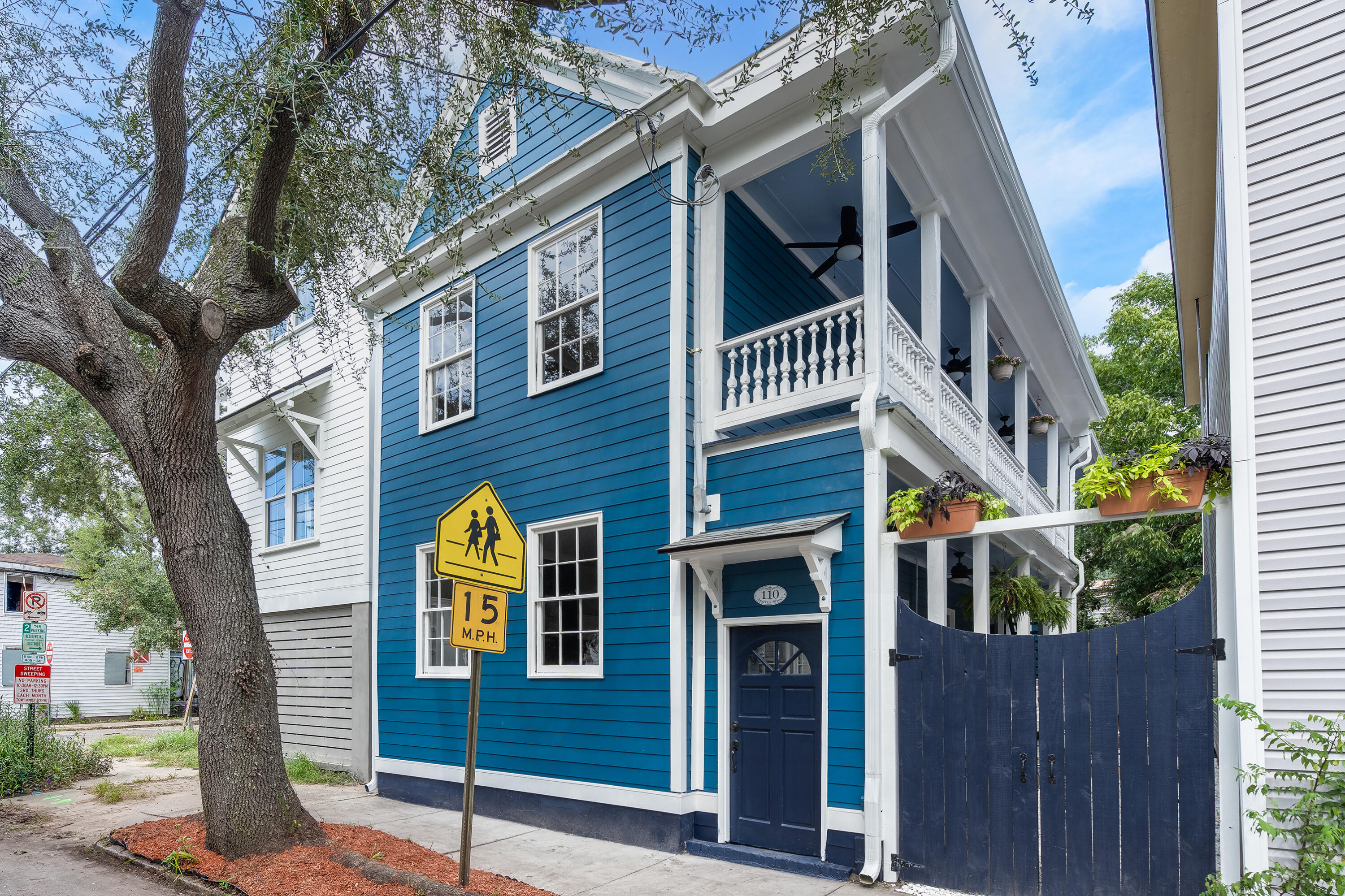 110 America Street Charleston, SC 29403 - Photo 1 of 39 1