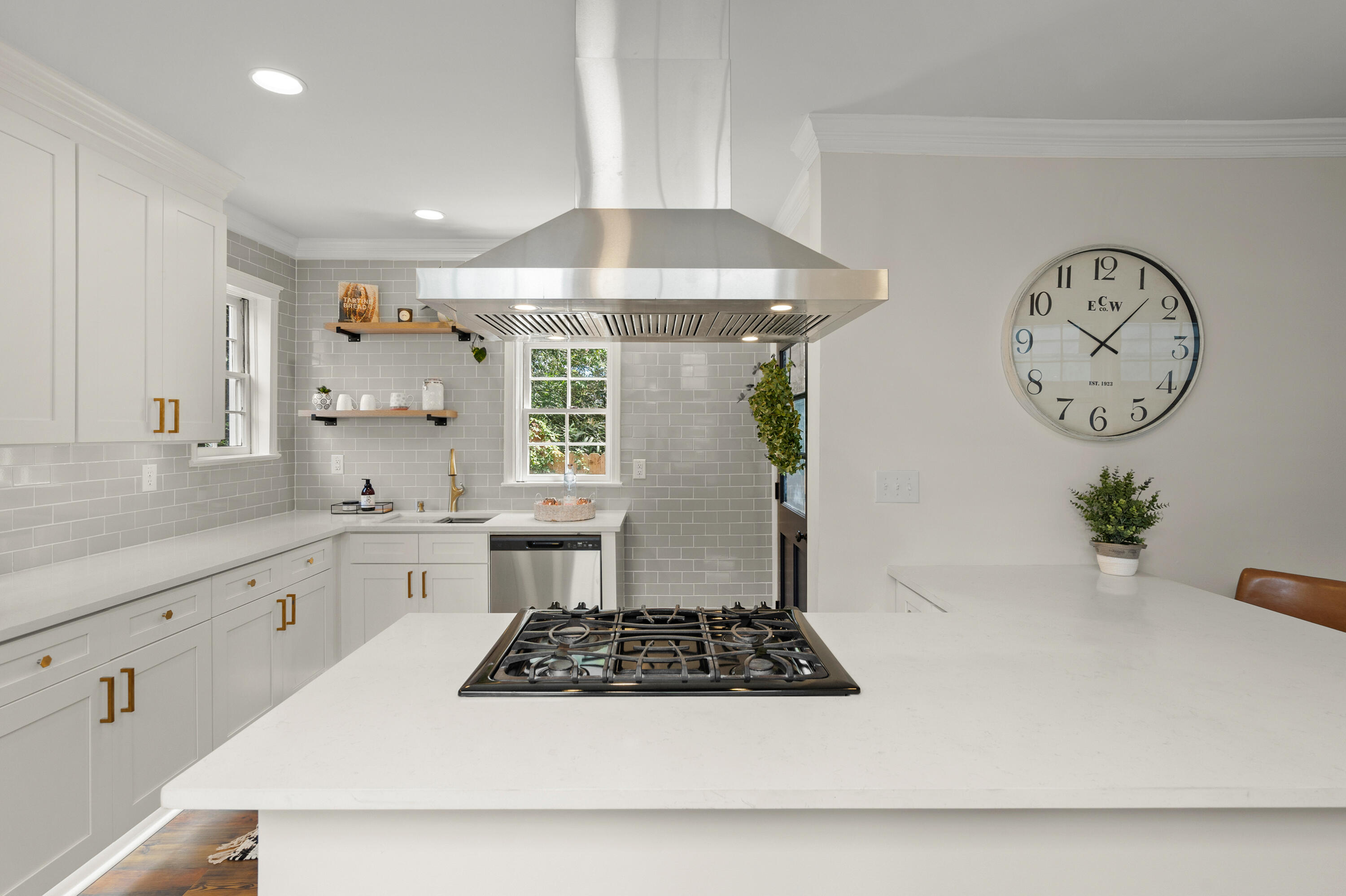 110 America Street Charleston, SC 29403 - Photo 15 of 39 16