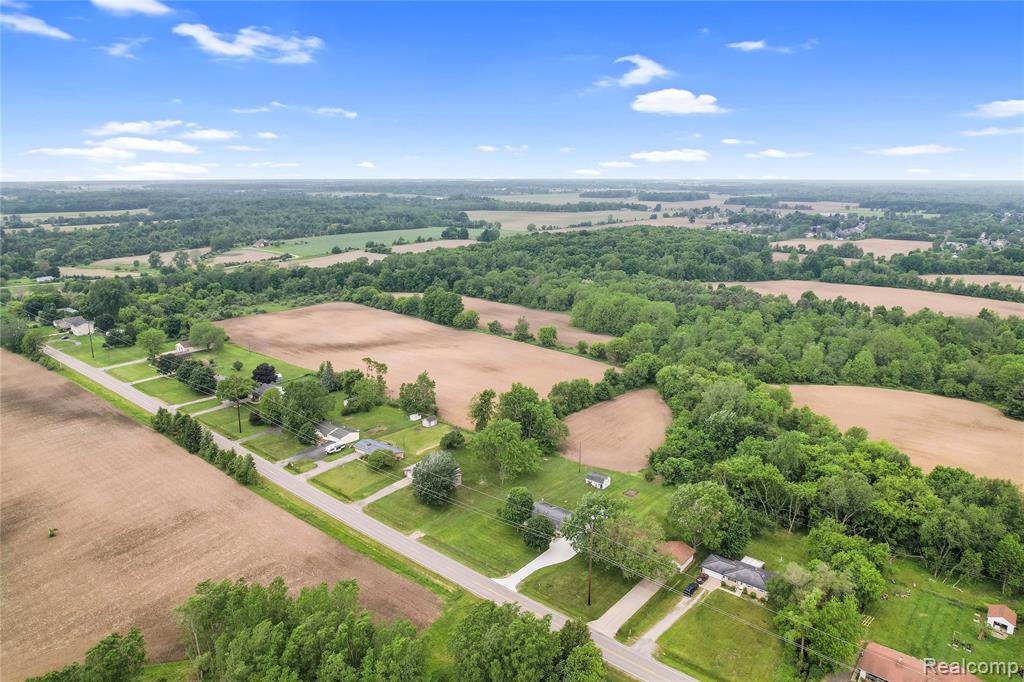 9388 Potter Road Flushing, MI 48433 - Photo 25 of 28