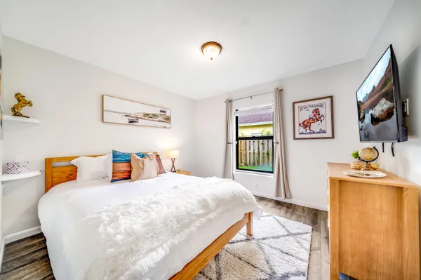 $5,500 | 1637 Farmington Circle, Wellington, FL 33414