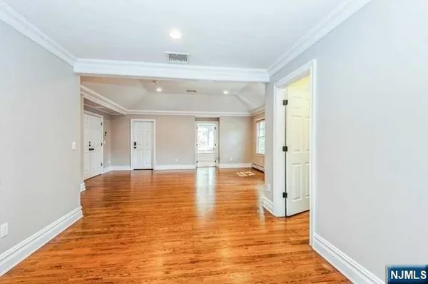 $11,500 | 85 Everett Street, Closter, NJ 07624