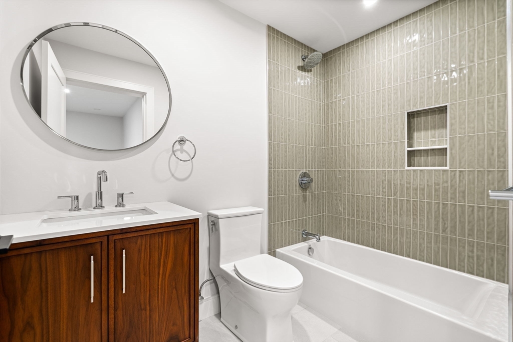 18 R Starknaught Heights, Unit A Gloucester, MA 01930 - Photo 20 of 26