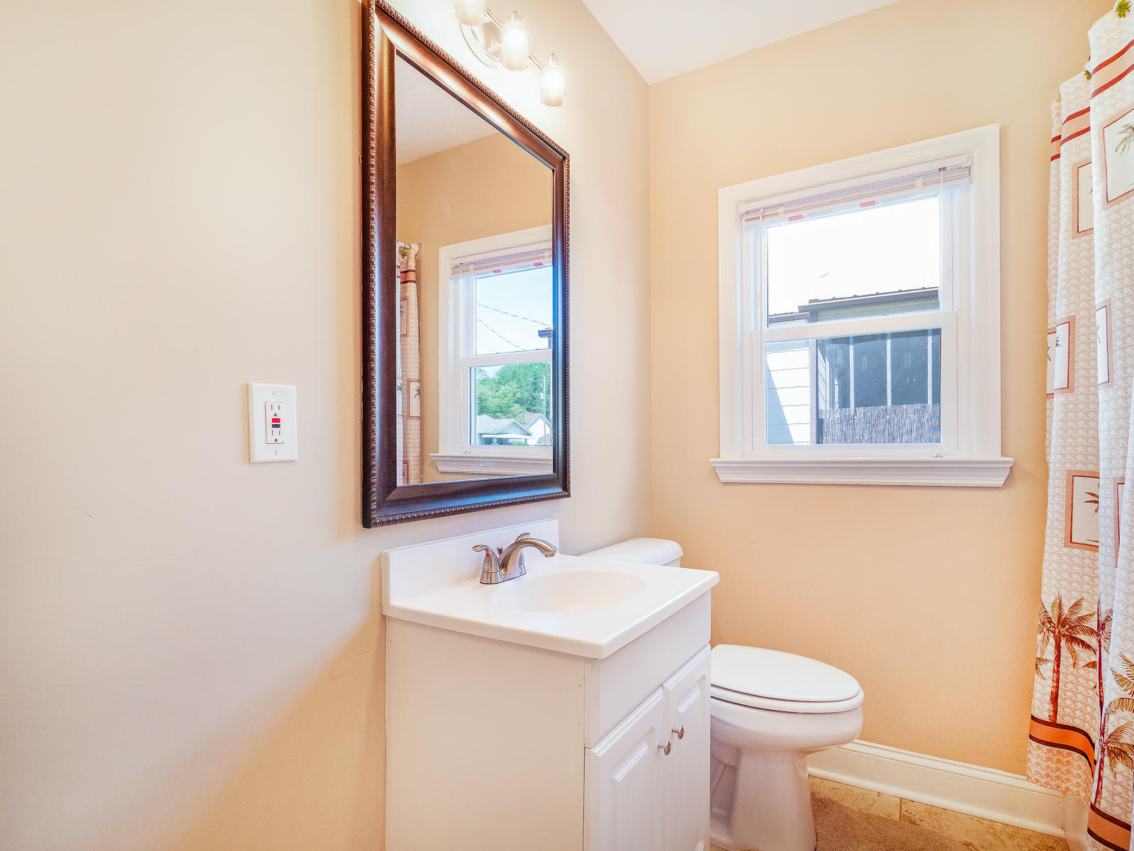 309 South Moore Road Chattanooga, TN 37411 - Photo 17 of 22 Guest Bathroom