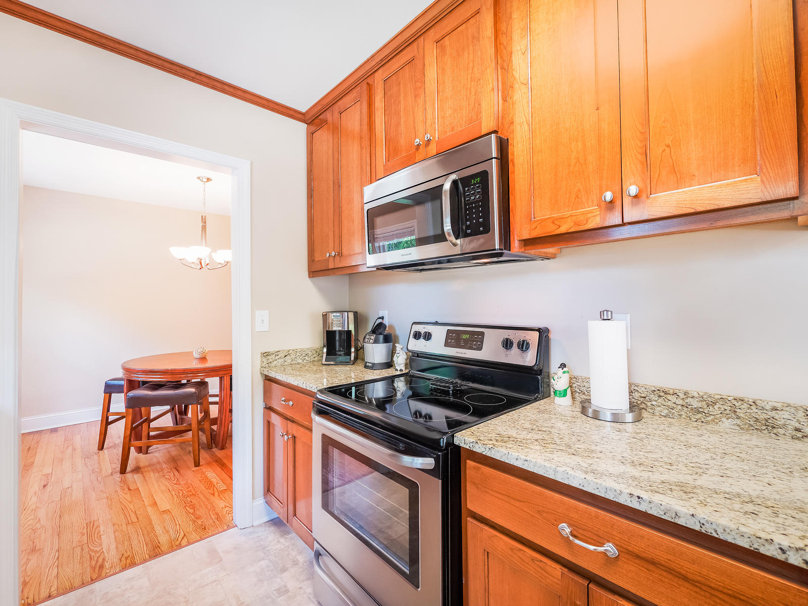 309 South Moore Road Chattanooga, TN 37411 - Photo 9 of 22 Kitchen