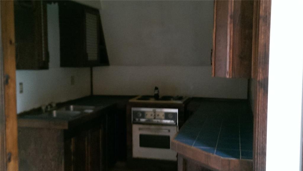 3437 Frew Mill Road New Castle, PA 16101 - Photo 5 of 12 Kitchen Area