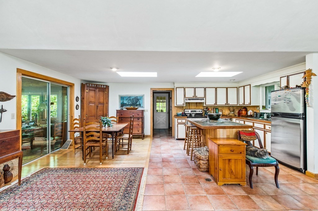 3 Riverbend Road Lakeville, MA 02347 - Photo 10 of 42 Gallery Image 10