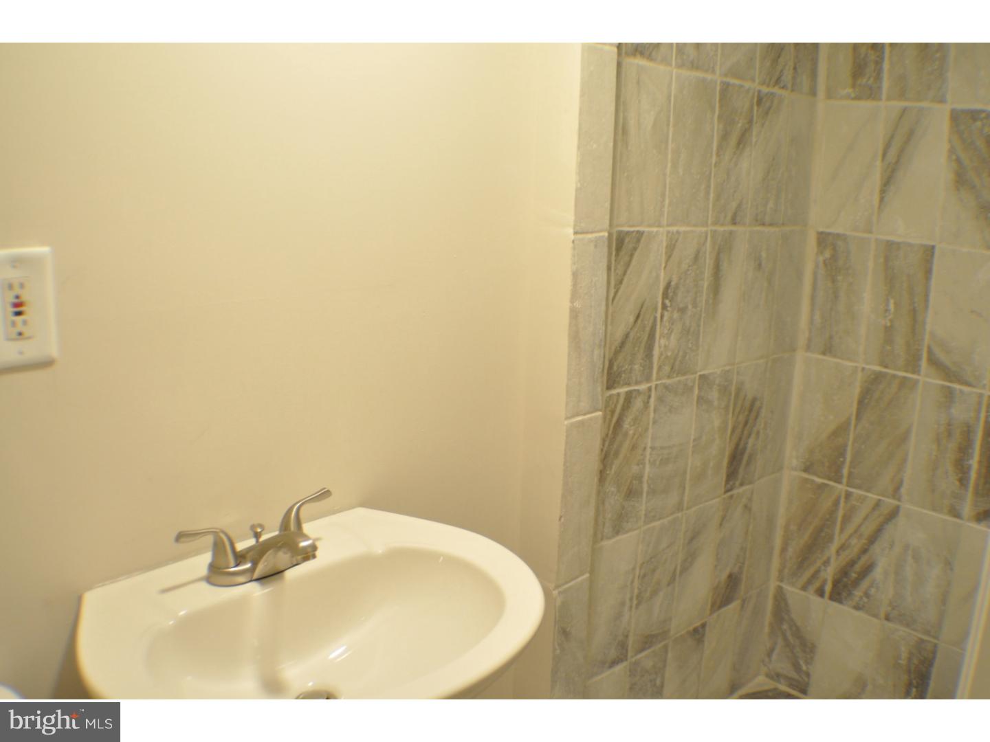 33 Lamport Road Upper Darby, PA 19082 - Photo 17 of 18 Bathroom