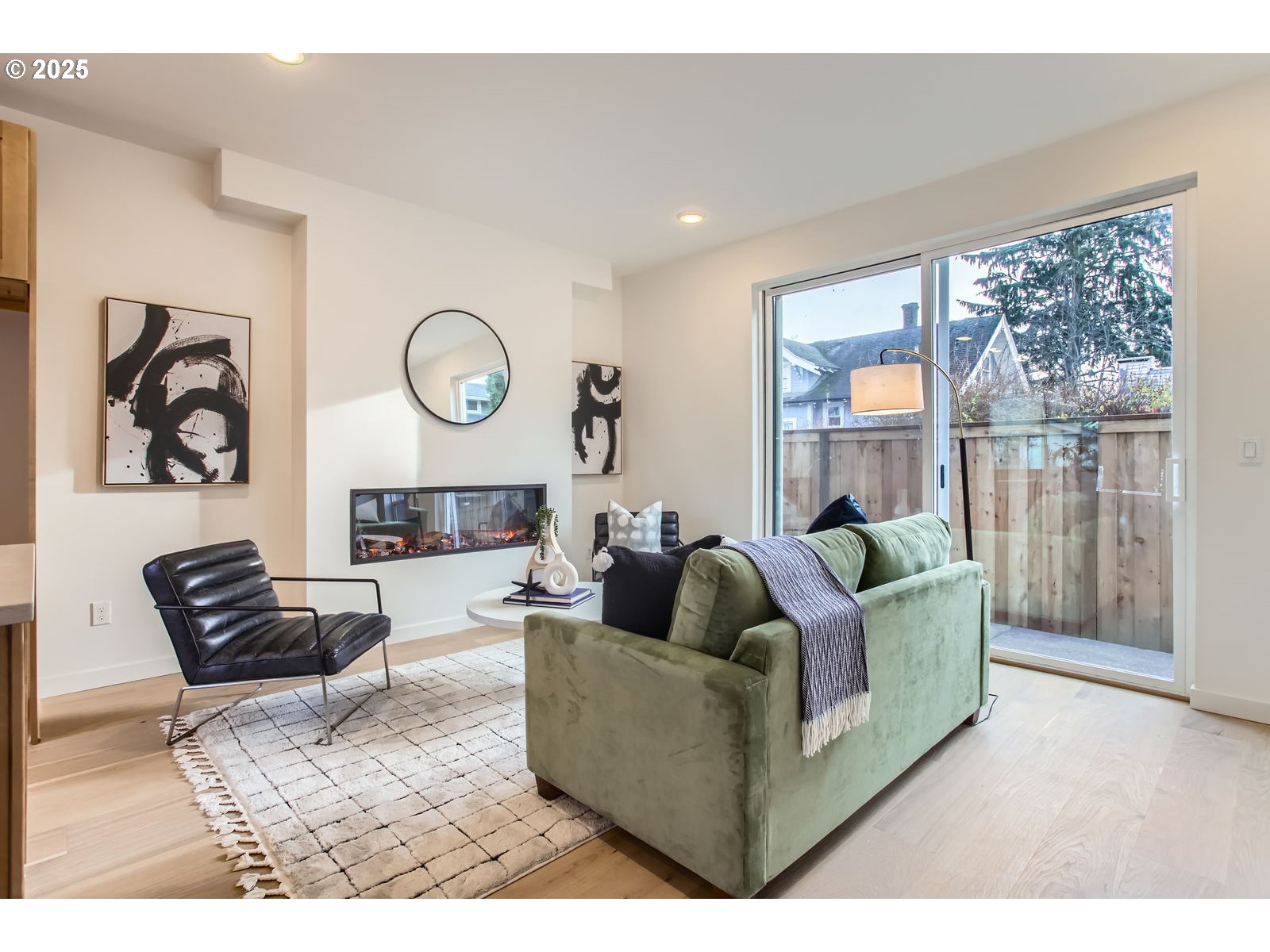 6678 Southeast Clinton Street Portland, OR 97206 - Photo 3 of 11