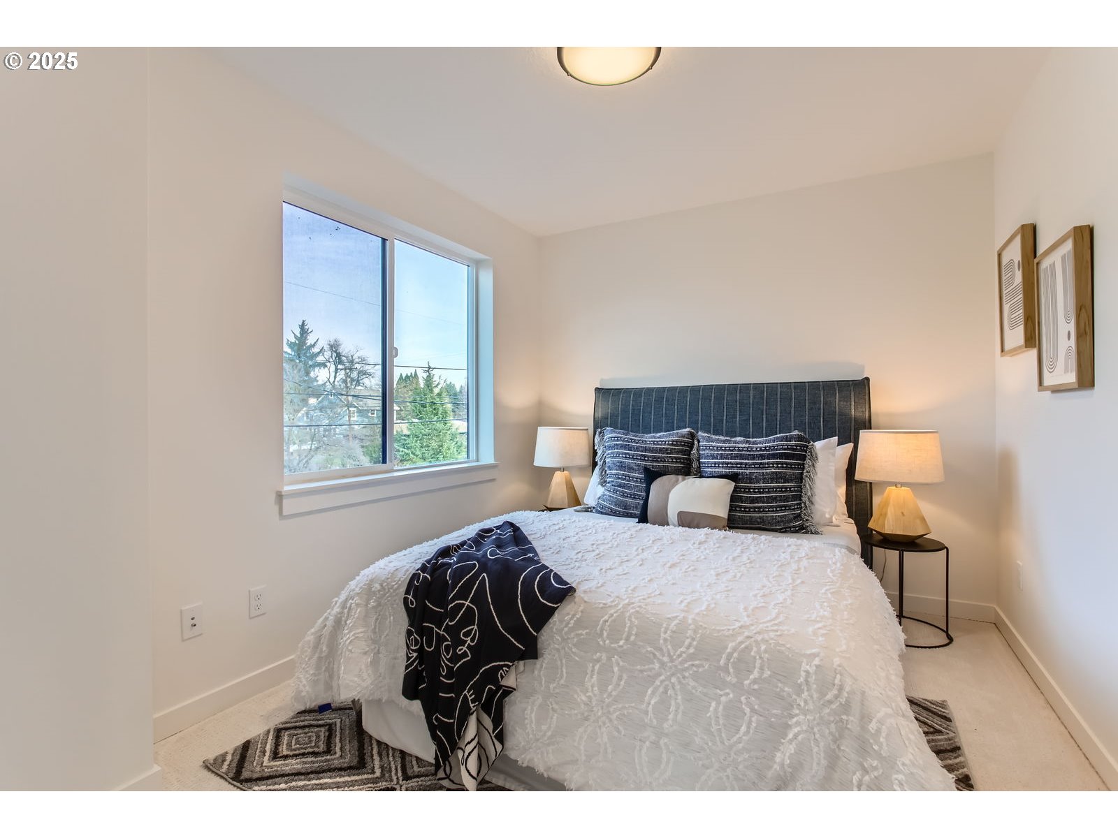 6678 Southeast Clinton Street Portland, OR 97206 - Photo 7 of 11