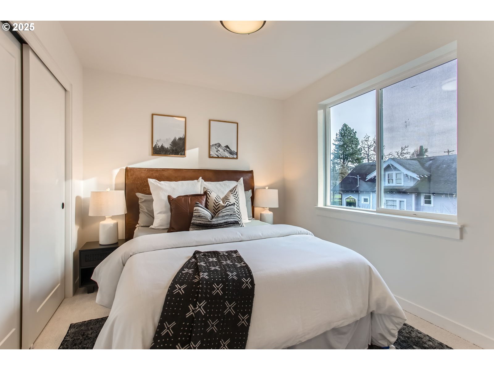 6678 Southeast Clinton Street Portland, OR 97206 - Photo 9 of 11