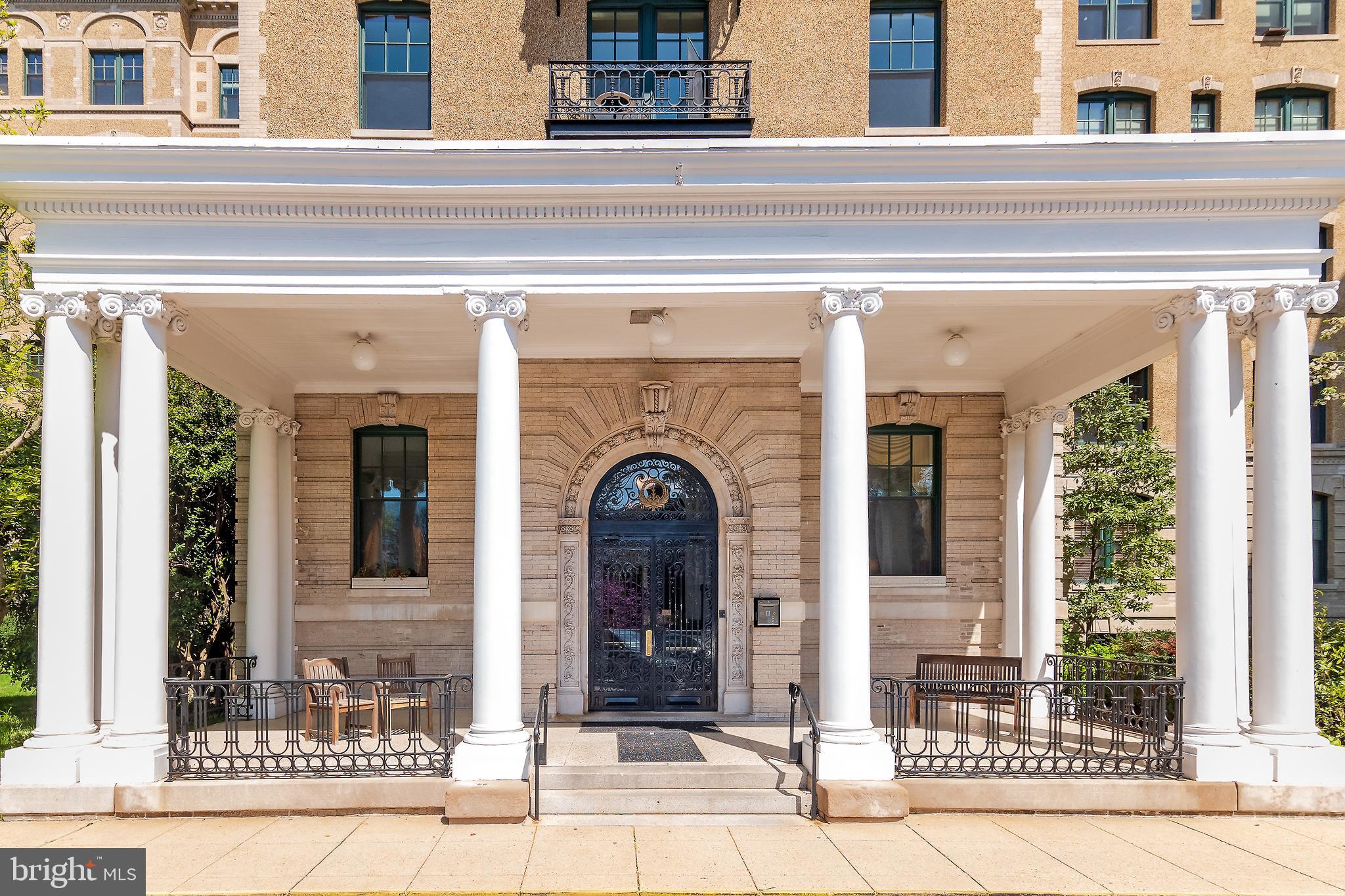 2853 Ontario Road Northwest, Unit 318 Washington, DC 20009 - Photo 3 of 34 A Beux Arts-style landmark