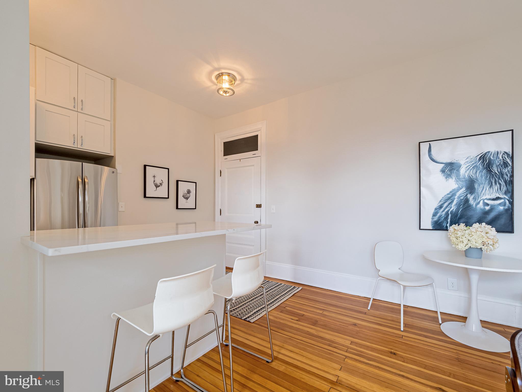 2853 Ontario Road Northwest, Unit 318 Washington, DC 20009 - Photo 9 of 34 Gorgeous Heart Pine Floors