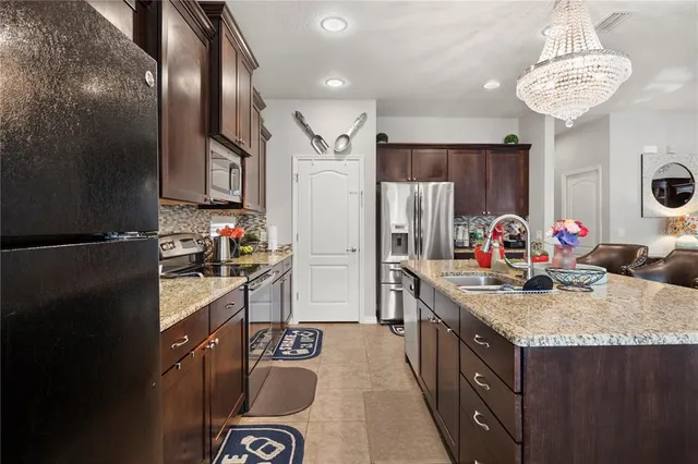 $682,999 | 19214 Early Violet Drive, Tampa, FL 33647