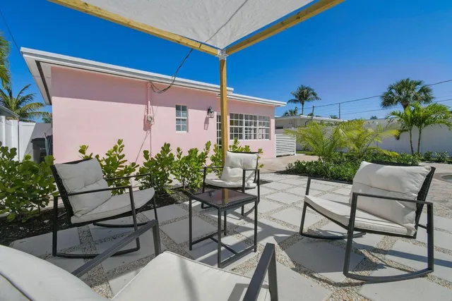 $725,000 | 815 North Ocean Breeze, Lake Worth Beach, FL 33460