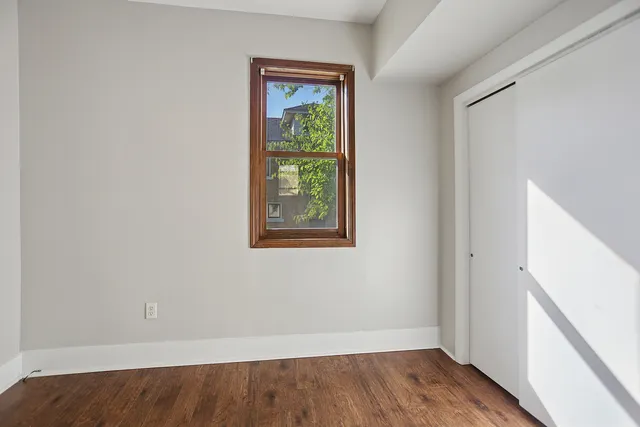 $250,000 | 906 State Street, Lemont, IL 60439