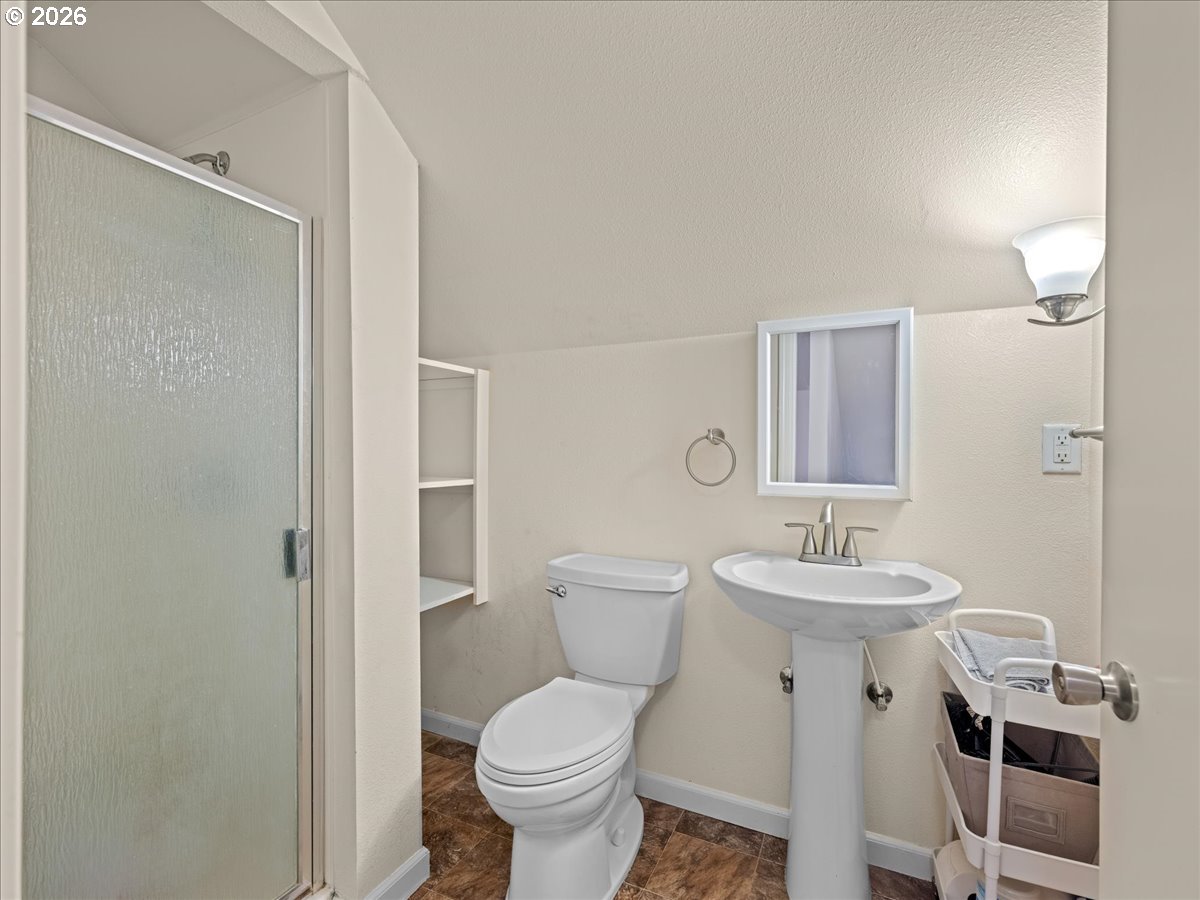 357 E Street Independence, OR 97351 - Photo 23 of 35