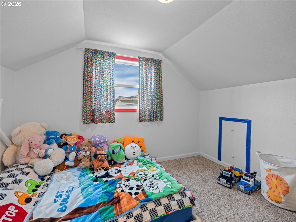 357 E Street Independence, OR 97351 - Photo 24 of 35