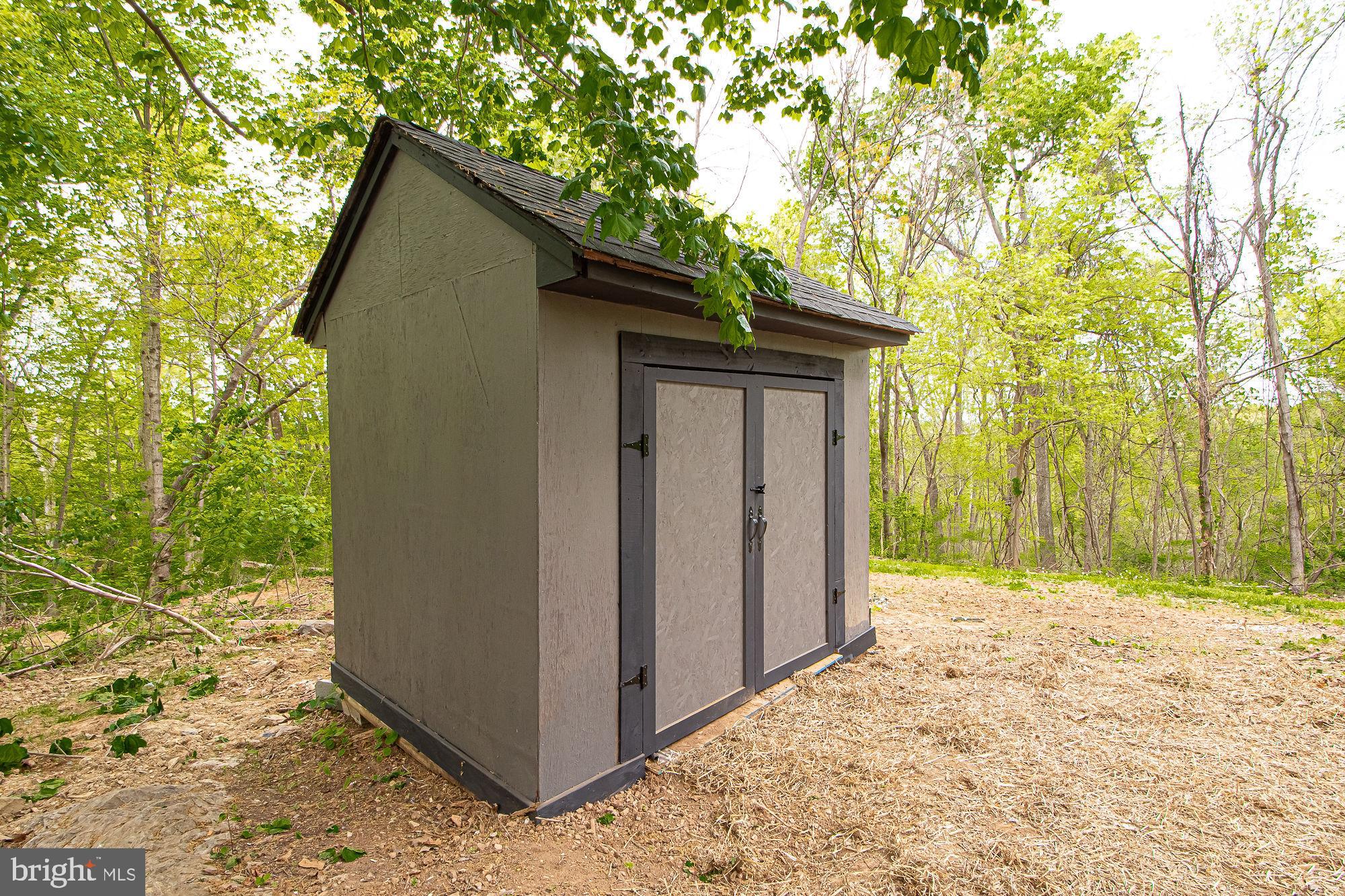 36 Beech Road Front Royal, VA 22630 - Photo 42 of 46 Shed