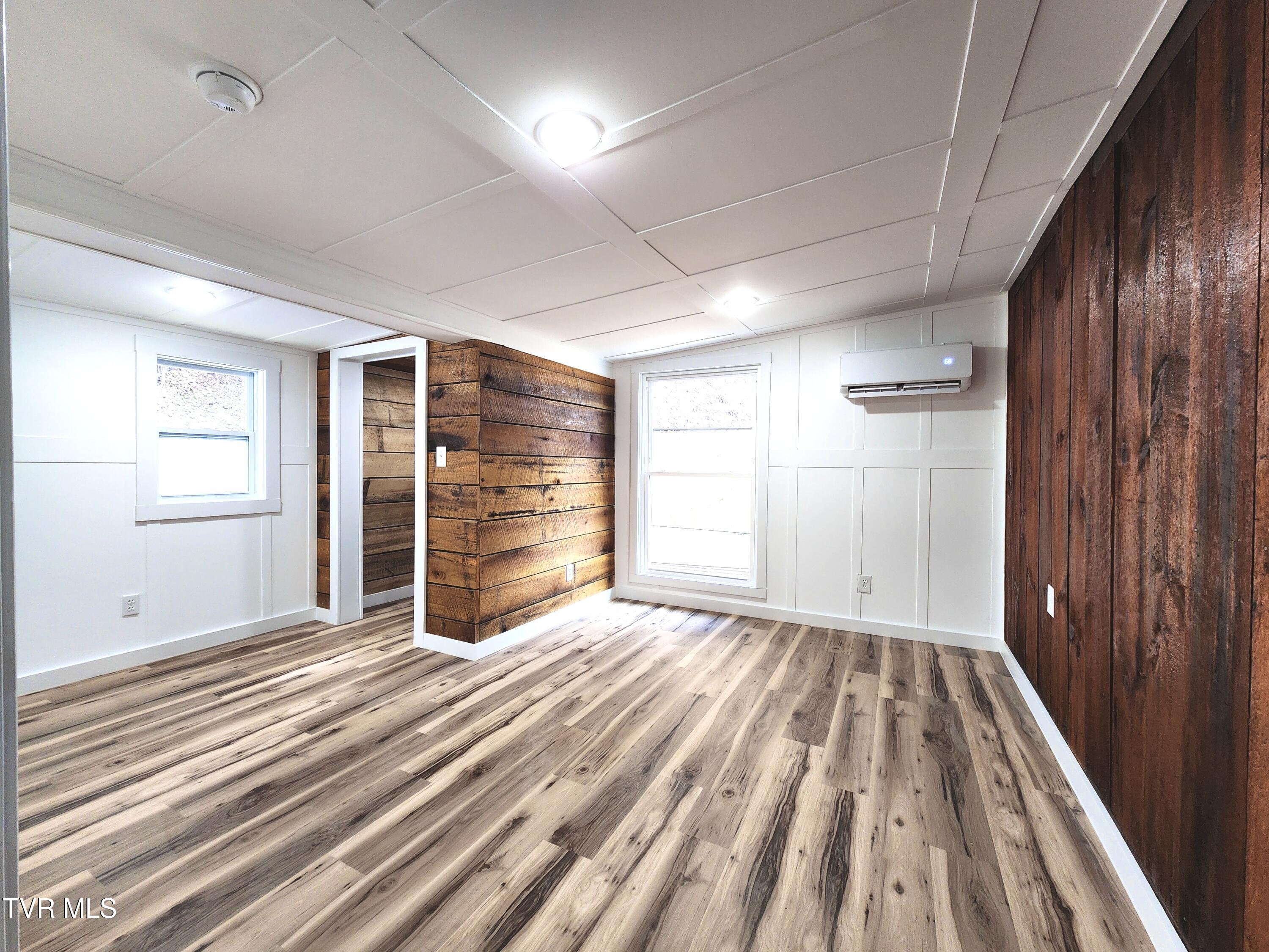 205 Polly Erwin Road Erwin, TN 37650 - Photo 11 of 24 IMG_1032