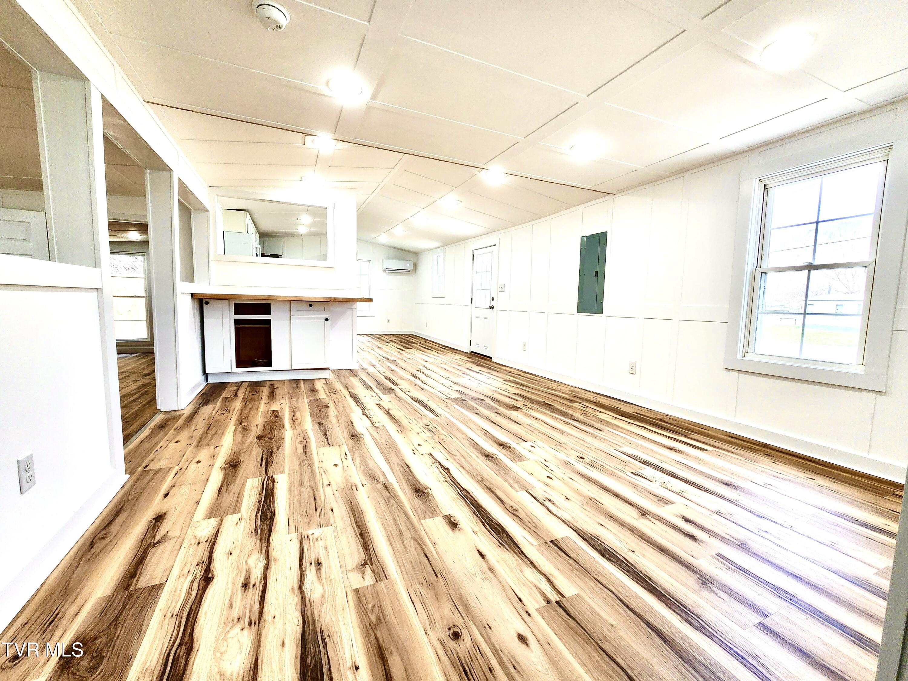 205 Polly Erwin Road Erwin, TN 37650 - Photo 6 of 24 IMG_1040