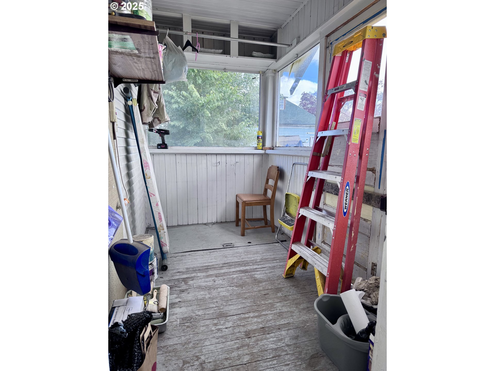 2335 Grace Street Baker City, OR 97814 - Photo 12 of 19 a view of an entryway with wooden floor
