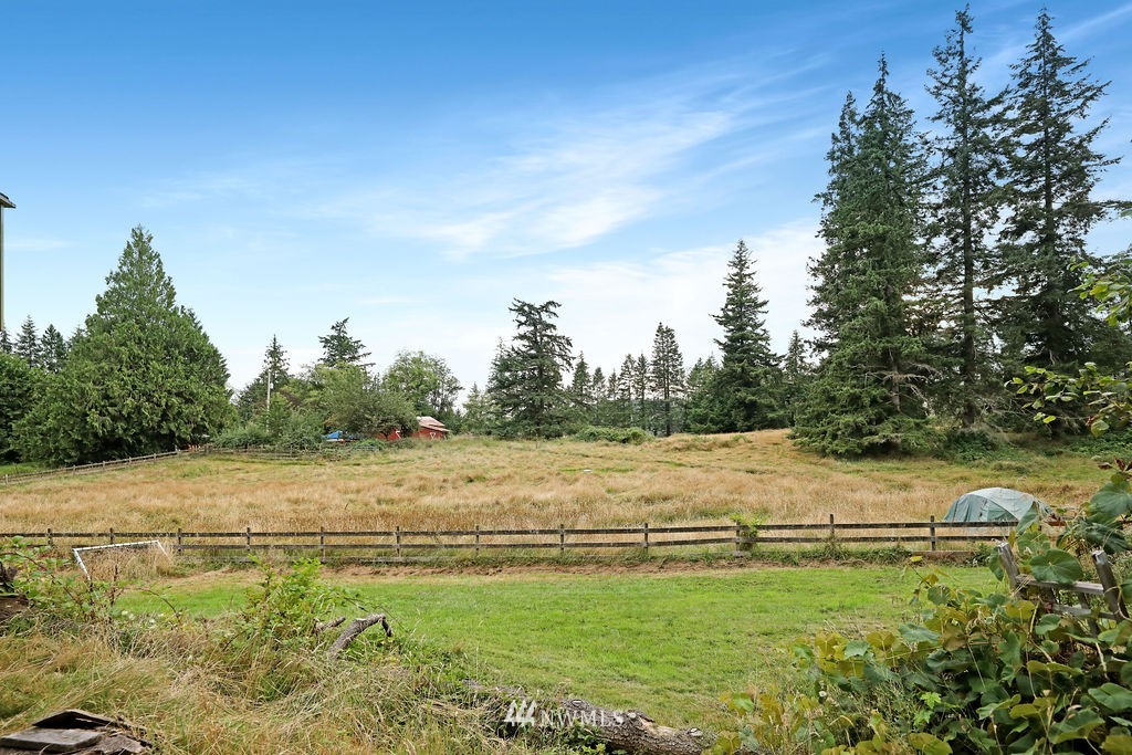 15307 Baker Heights Road Mount Vernon, WA 98273 - Photo 30 of 37 a view of a lake view