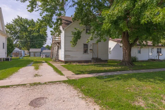 $112,900 | 618 West Sherman Avenue, Pontiac, IL 61764