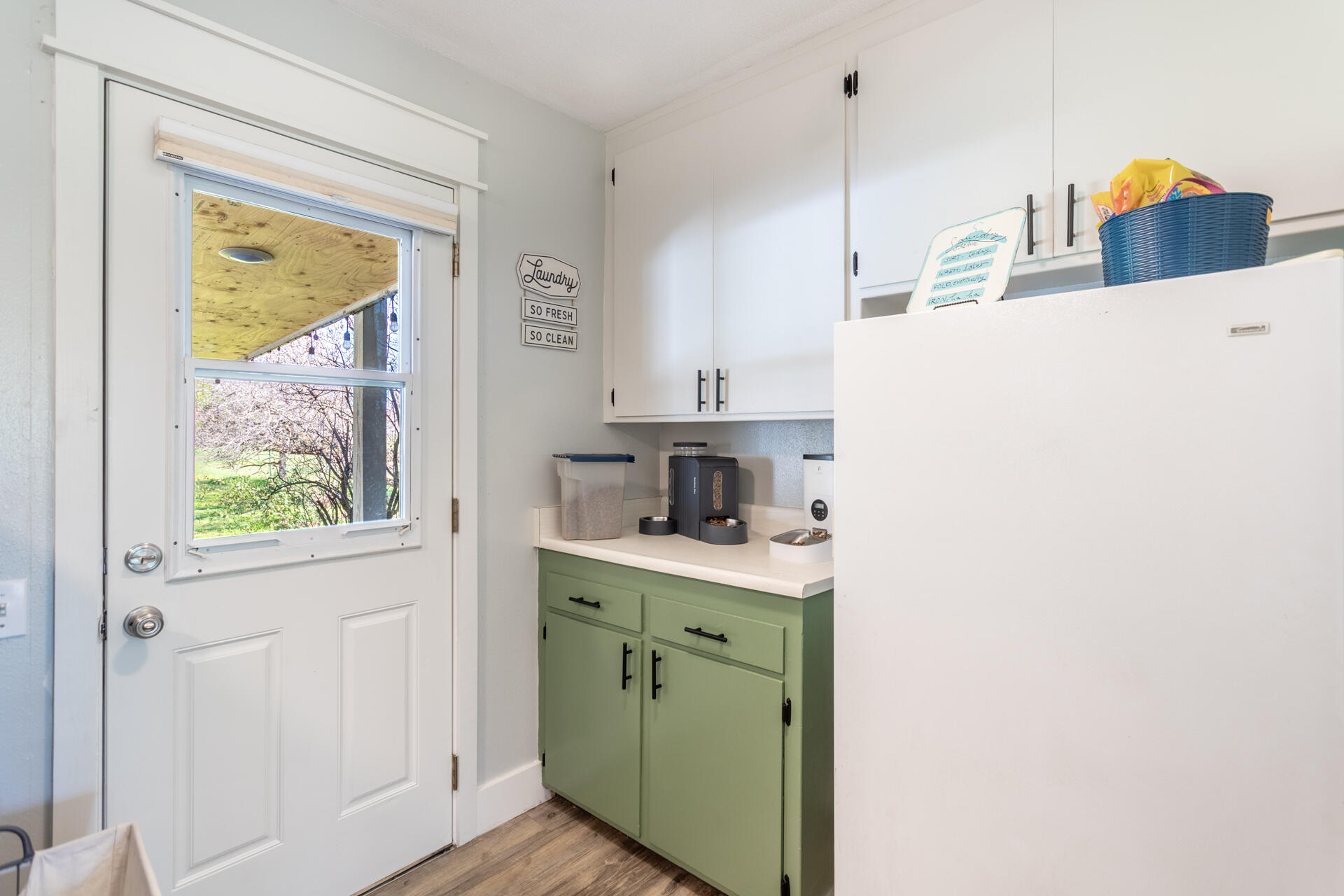 8567 Winona Way Redding, CA 96002 - Photo 14 of 51 IMG_0145-HDR