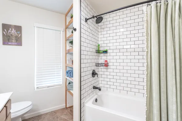 $608,900 | 8567 Winona Way, Redding, CA 96002