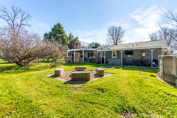 $608,900 | 8567 Winona Way, Redding, CA 96002
