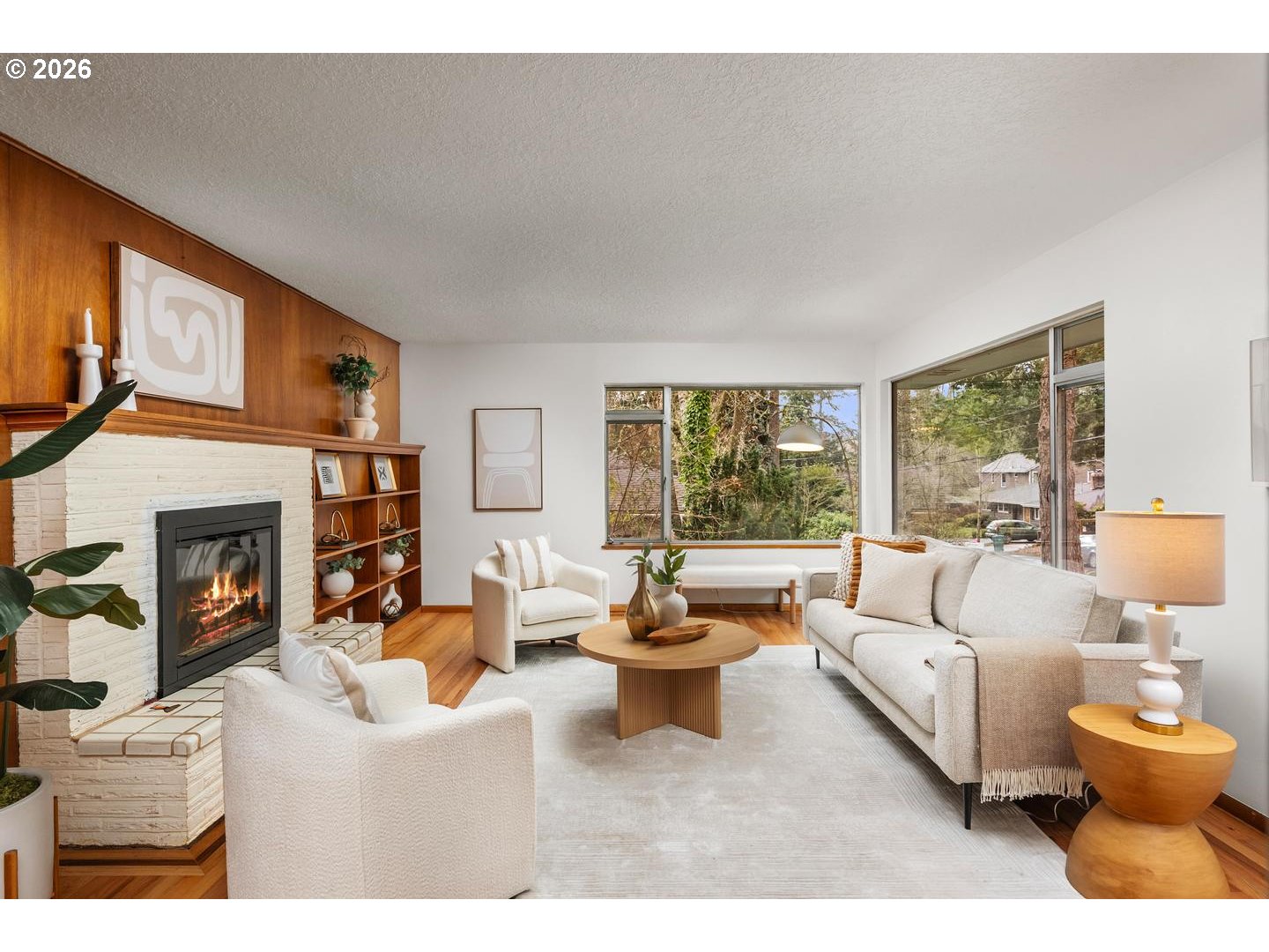 7830 Southwest 84th Avenue Portland, OR 97223 - Photo 3 of 29 Living Room