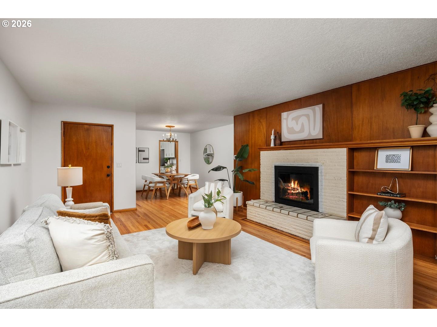 7830 Southwest 84th Avenue Portland, OR 97223 - Photo 4 of 29 Living Room