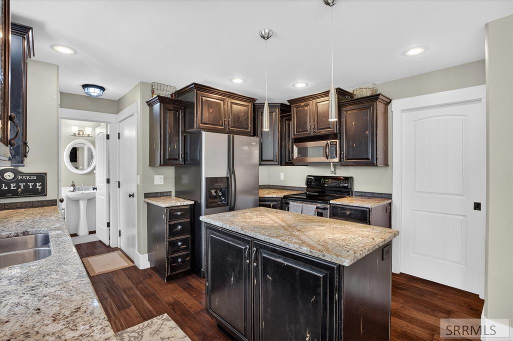 1432 Kelly Court Pocatello, ID 83201 - Photo 15 of 50