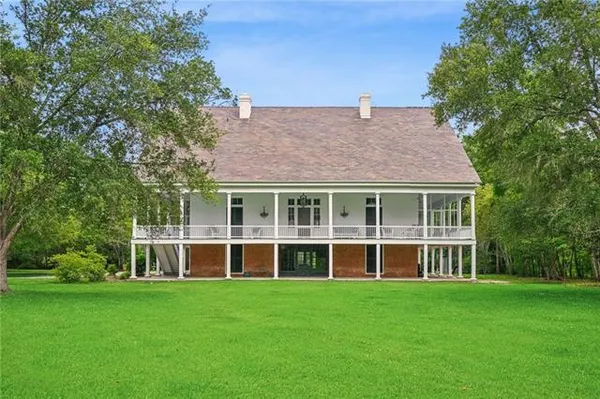 $3,750,000 | 510 South America Street, Covington, LA 70433