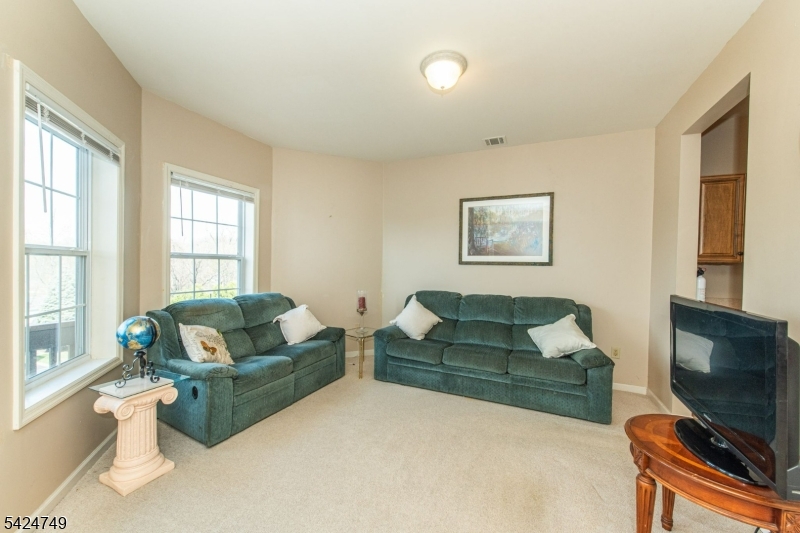 375 Rifle Camp Road, Unit 202 Woodland Park, NJ 07424 - Photo 17 of 17