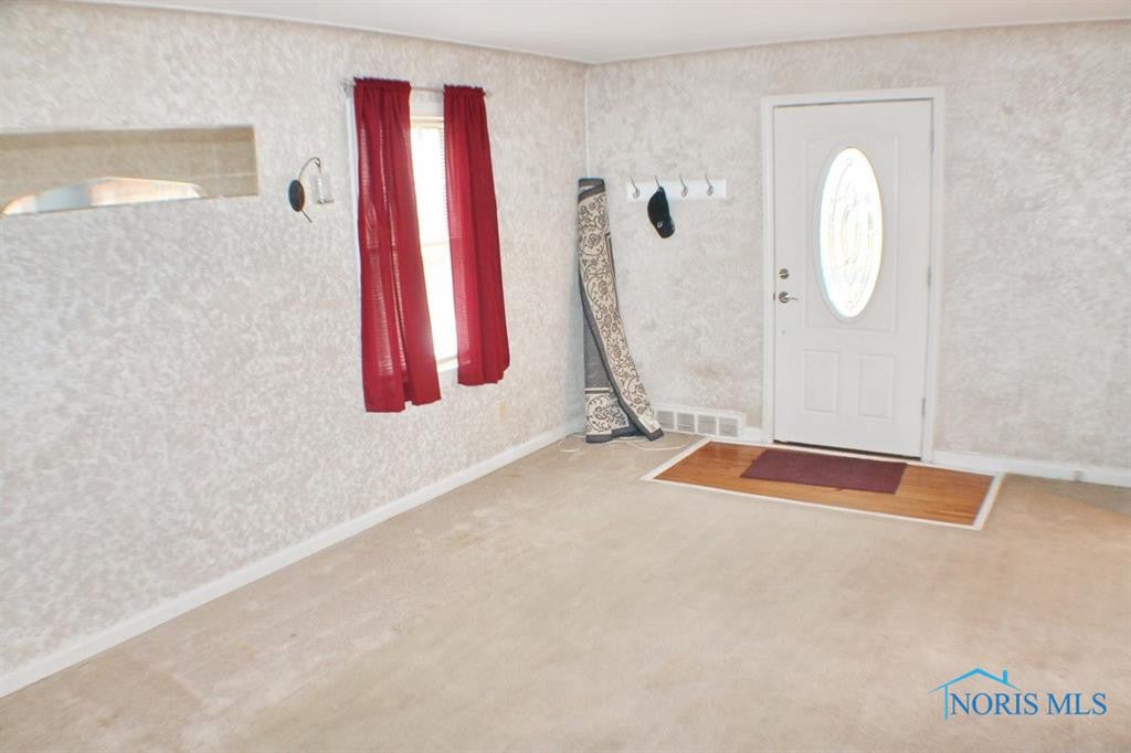 4147 Bowen Road Toledo, OH 43613 - Photo 10 of 17 Gallery Image 10