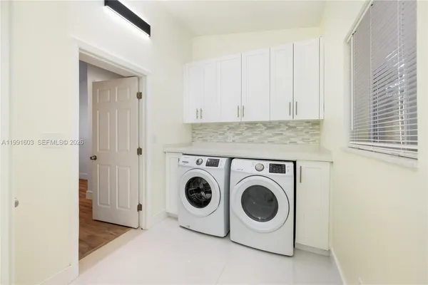 $3,800 | 5727 Harrison Street, Hollywood, FL 33023