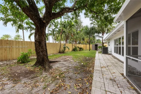 $3,800 | 5727 Harrison Street, Hollywood, FL 33023