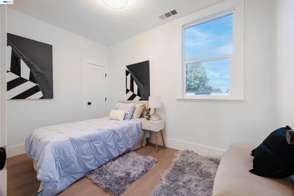 $899,000 | 1834 8th Street, Alameda, CA 94501