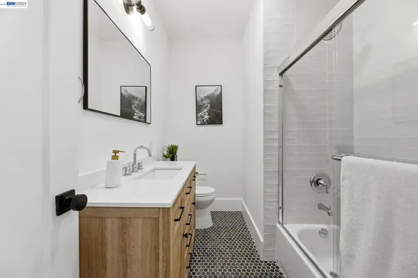 $899,000 | 1834 8th Street, Alameda, CA 94501