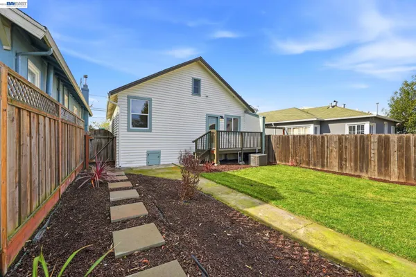 $899,000 | 1834 8th Street, Alameda, CA 94501
