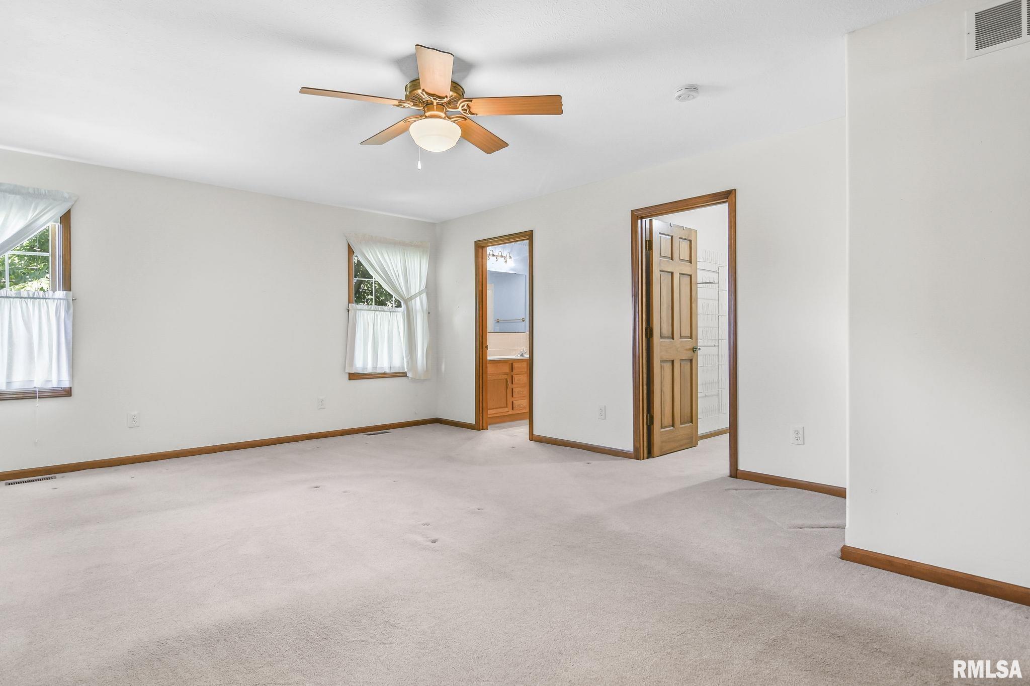 5013 Manhattan Drive Springfield, IL 62711 - Photo 18 of 35 Gallery Image 18