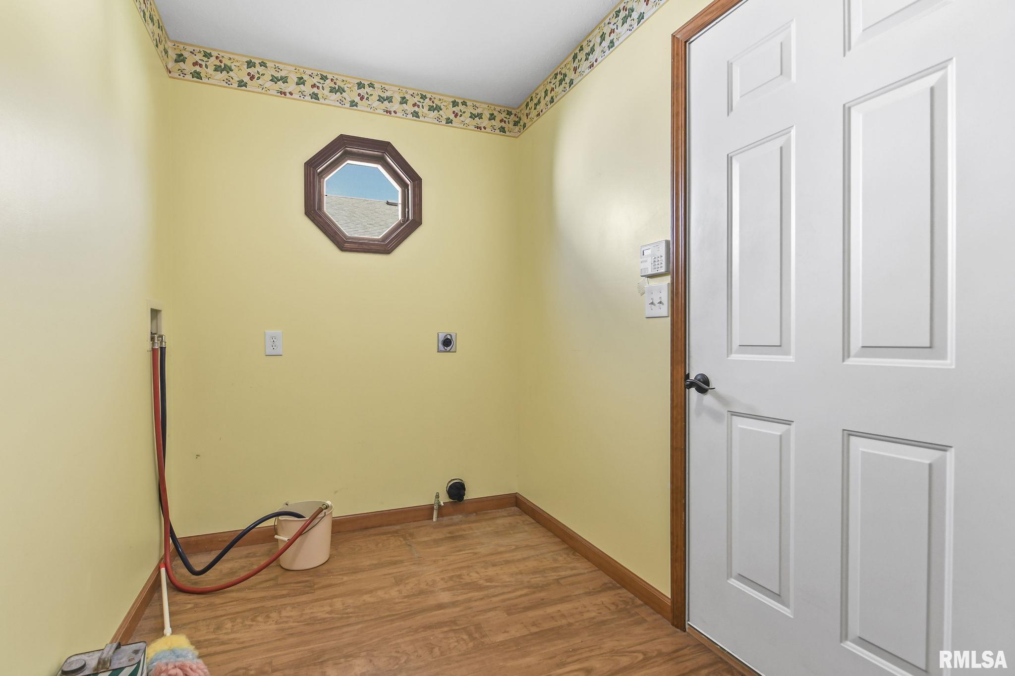 5013 Manhattan Drive Springfield, IL 62711 - Photo 27 of 35 Gallery Image 27