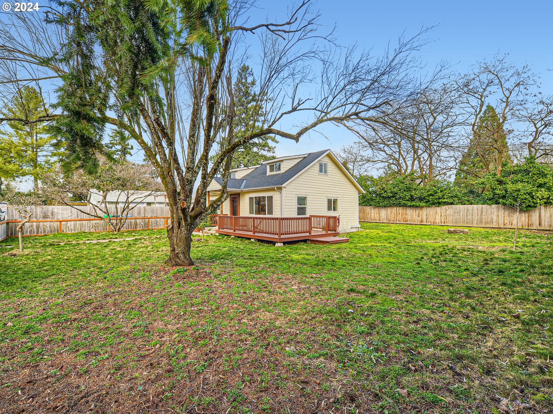 6702 Southeast 65th Ave