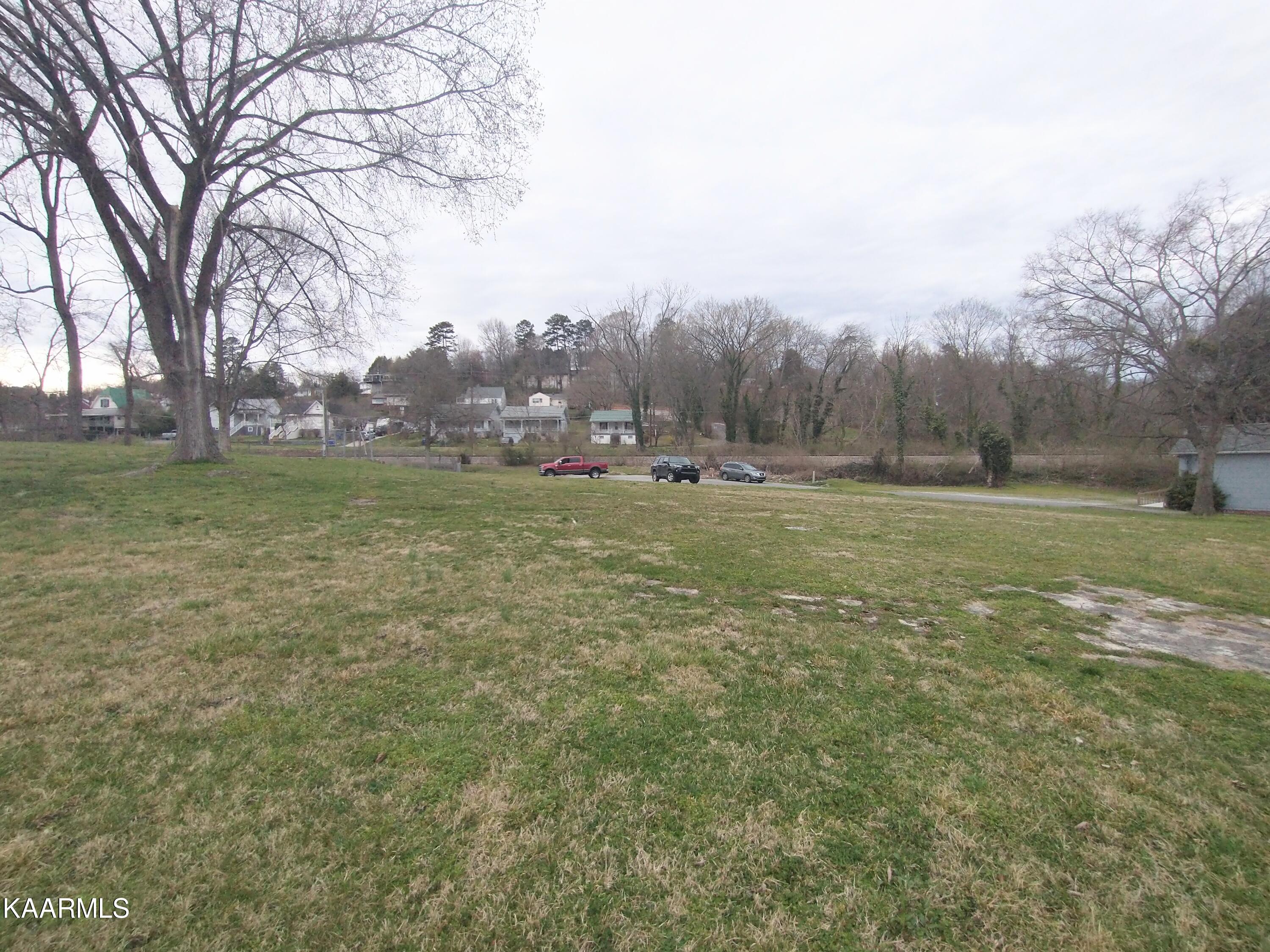 North Main Street Clinton, TN 37716 - Photo 1 of 8 IMG_20220308_172927953_2