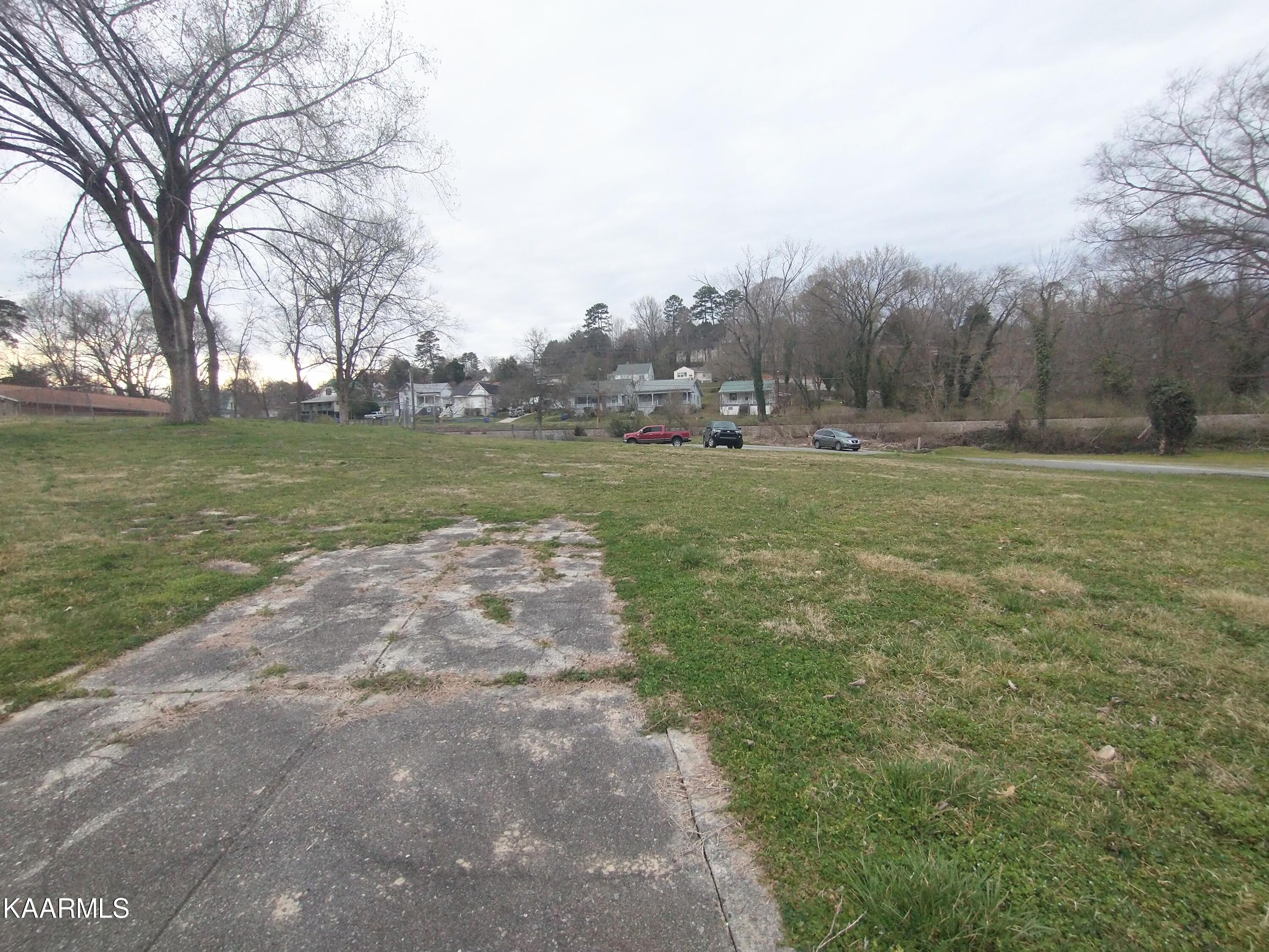 North Main Street Clinton, TN 37716 - Photo 2 of 8 IMG_20220308_172841205_2