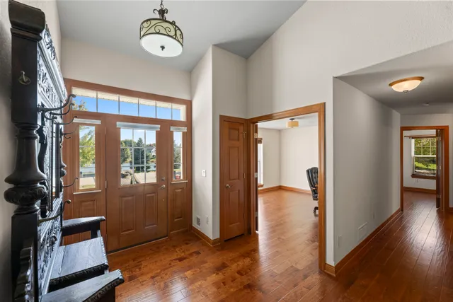 $660,000 | W354N5315 Coastal Avenue, Oconomowoc, WI 53066